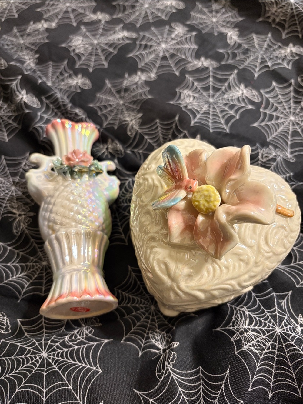 Heart-Shaped Ceramic Trinket storage container mini ceramic vase set